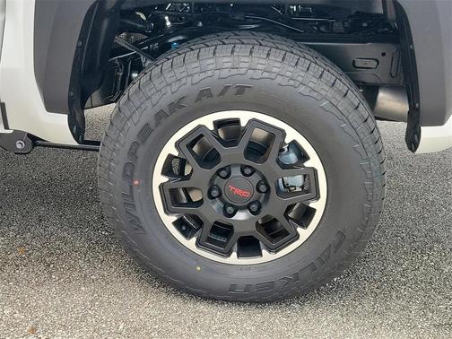 2025 Toyota Tacoma TRD Off Road