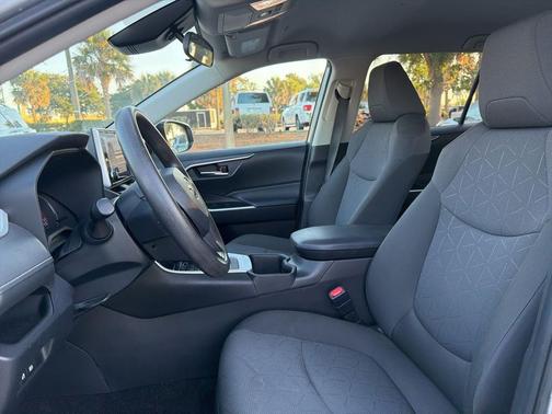 Silver Sky Metallic 2024 Toyota RAV4 XLE
