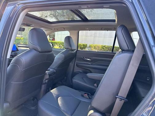 2024 Toyota Grand Highlander XLE
