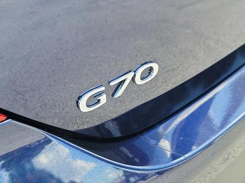 2023 Genesis G70 2.0T RWD
