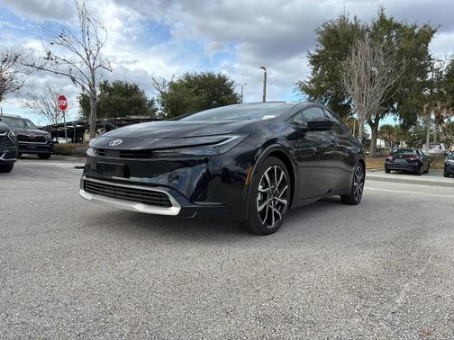 2025 Toyota Prius Plug-In Hybrid XSE Premium