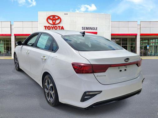 Clear White 2021 Kia Forte LXS