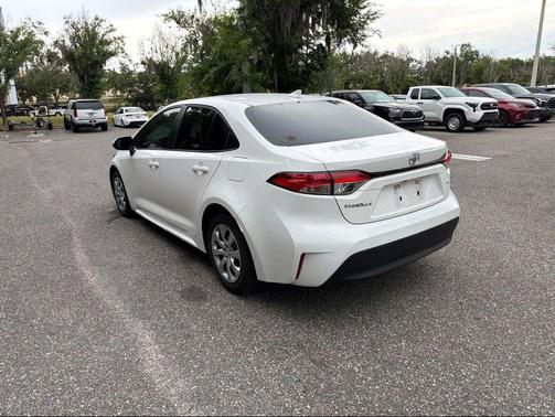 Ice Cap 2023 Toyota Corolla LE