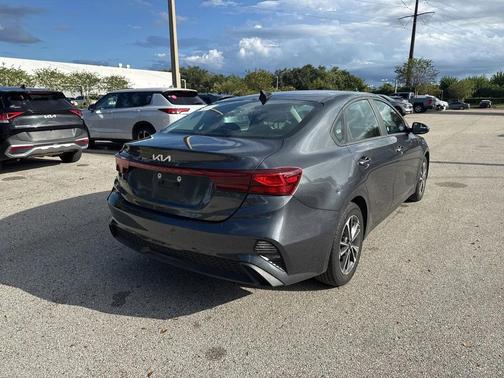 2024 Kia Forte LXS