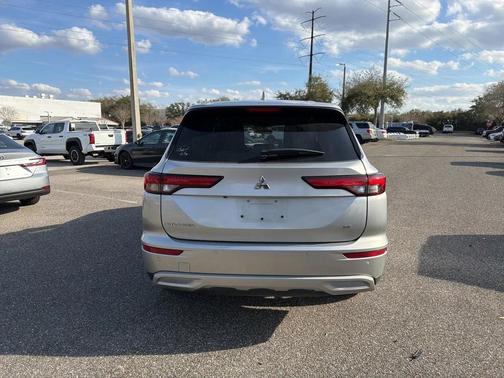 2024 Mitsubishi Outlander SE 2.5 S-AWC