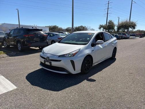 2020 Toyota Prius LE