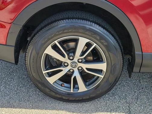 2018 Toyota RAV4 XLE