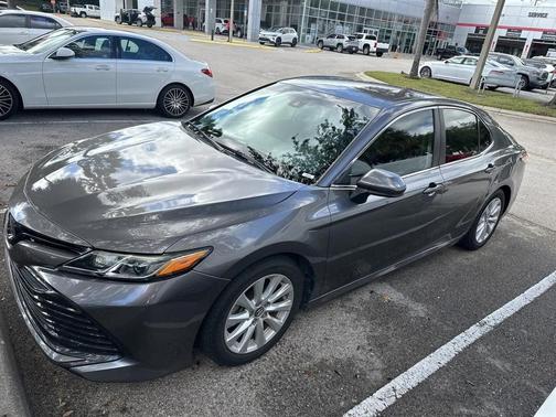 2018 Toyota Camry LE