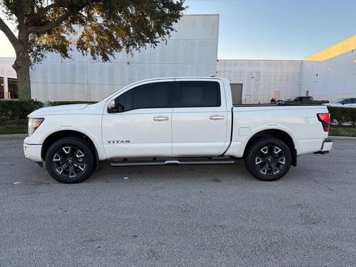 2024 Nissan Titan Platinum Reserve