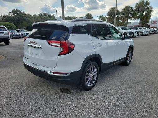 2023 GMC Terrain SLT