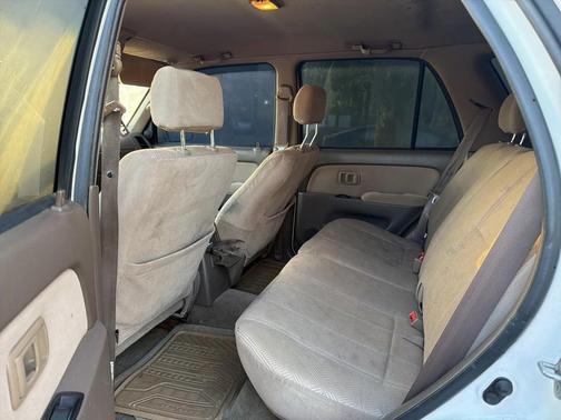 2001 Toyota 4Runner SR5