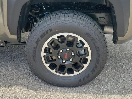 2025 Toyota Tacoma TRD Off Road