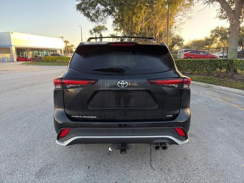 2024 Toyota Highlander XSE