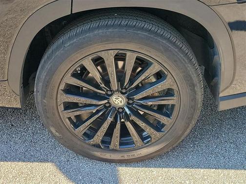 2024 Toyota Highlander XSE