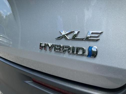2023 Toyota Sienna XLE 7 Passenger