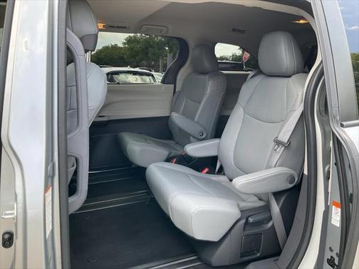 2023 Toyota Sienna XLE 7 Passenger