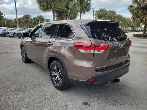 2018 Toyota Highlander LE Plus