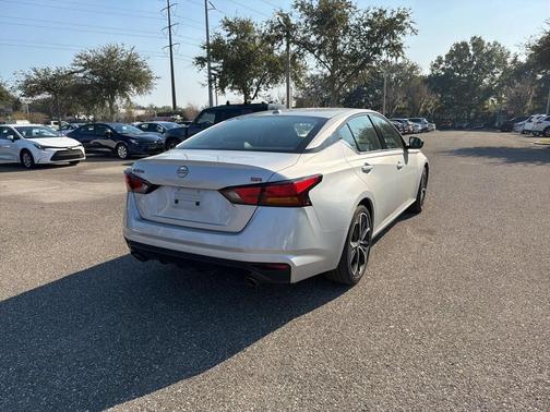 2025 Nissan Altima SR FWD