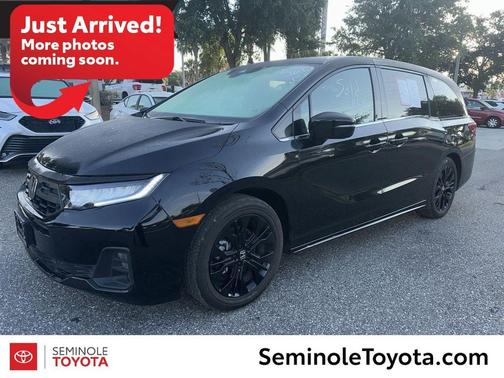 Crystal Black Pearl 2025 Honda Odyssey Sport-L