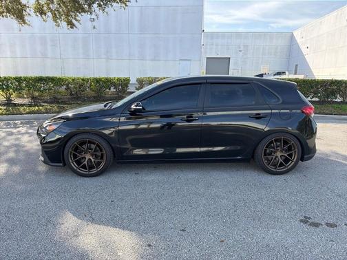 2020 Hyundai Elantra GT Base