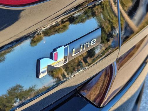 2020 Hyundai Elantra GT Base