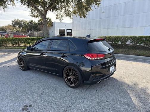 2020 Hyundai Elantra GT Base