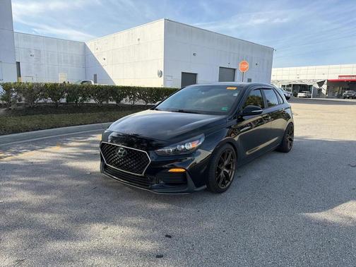 2020 Hyundai Elantra GT Base