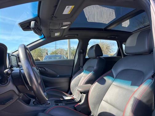 2020 Hyundai Elantra GT Base