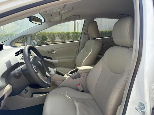 2014 Toyota Prius Four