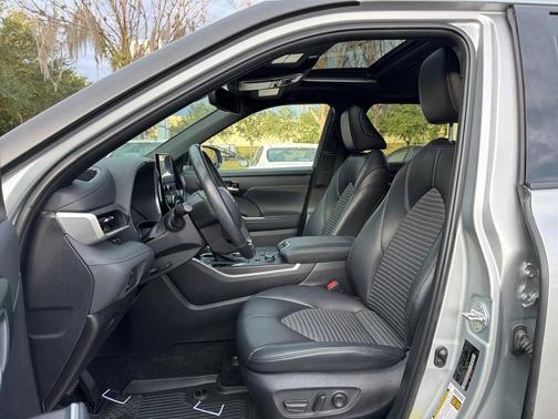 2024 Toyota Highlander XSE
