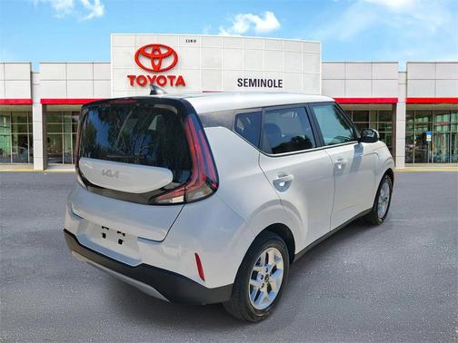 2024 Kia Soul LX