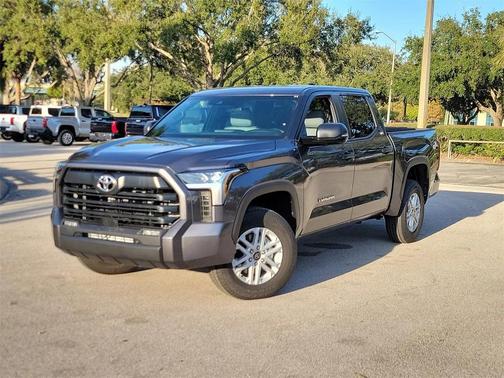 2025 Toyota Tundra SR5