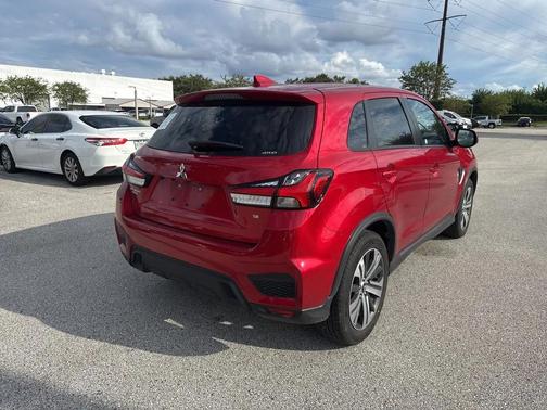 2024 Mitsubishi Outlander Sport SE