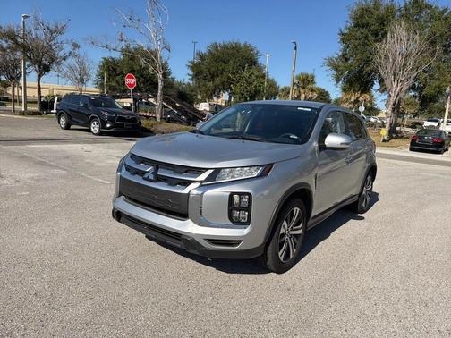 2024 Mitsubishi Outlander Sport SE