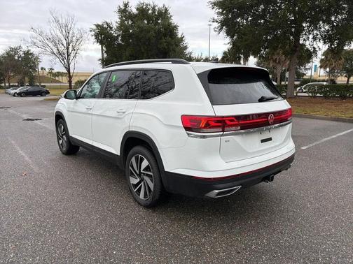 2025 Volkswagen Atlas 2.0T SE w/Technology