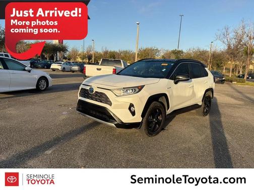 2019 Toyota RAV4 Hybrid SE