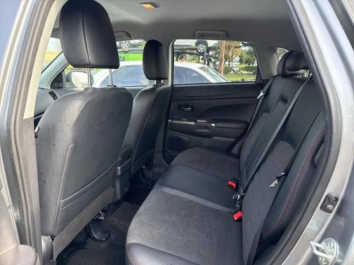 2024 Mitsubishi Outlander Sport SE