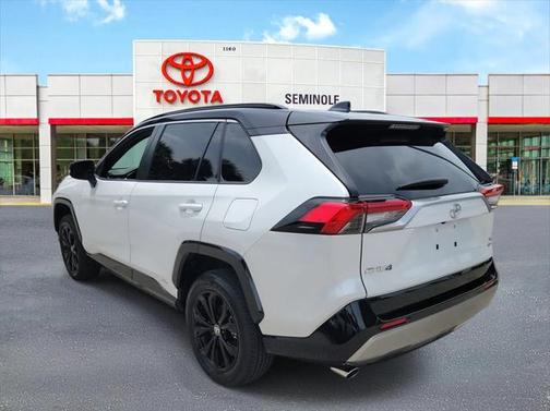 2025 Toyota RAV4 Hybrid SE
