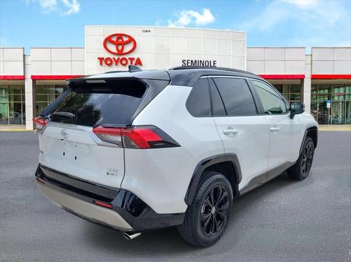 2025 Toyota RAV4 Hybrid SE