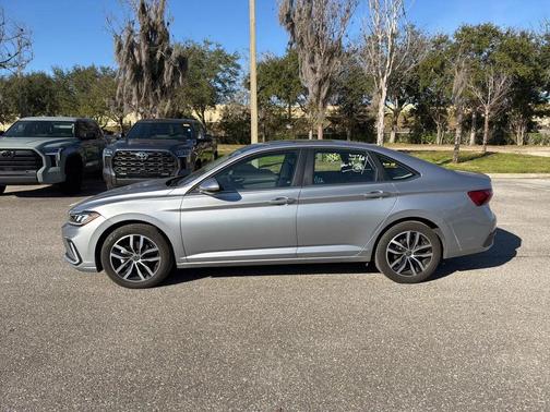 2025 Volkswagen Jetta 1.5T SE