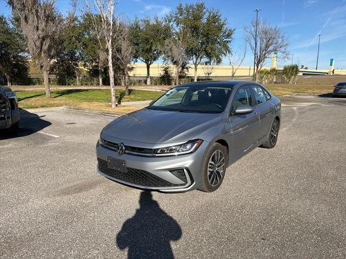2025 Volkswagen Jetta 1.5T SE