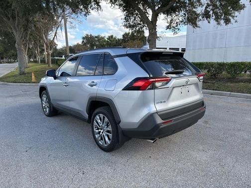 2024 Toyota RAV4 XLE Premium