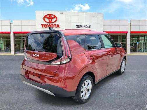 2024 Kia Soul LX