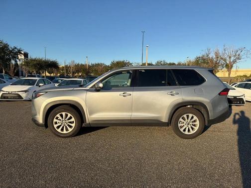 2025 Toyota Grand Highlander XLE