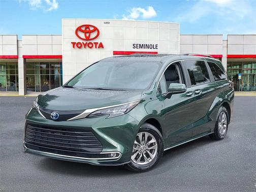 2024 Toyota Sienna XLE
