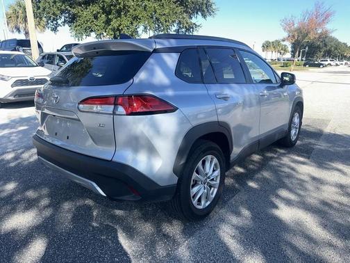 2025 Toyota Corolla Cross LE