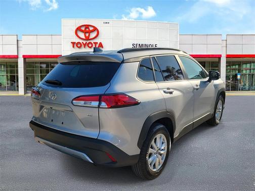 2025 Toyota Corolla Cross LE