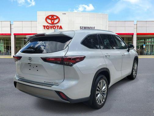 Wind Chill Pearl 2025 Toyota Highlander Platinum