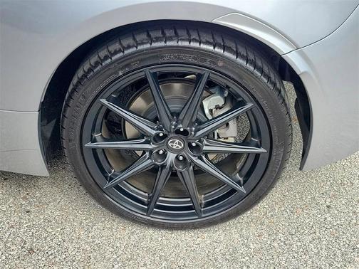 2025 Toyota GR86 Premium
