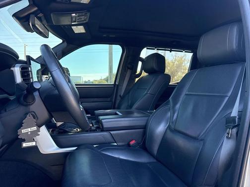 2023 Toyota Tundra Platinum